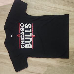 Chicago bulls tee